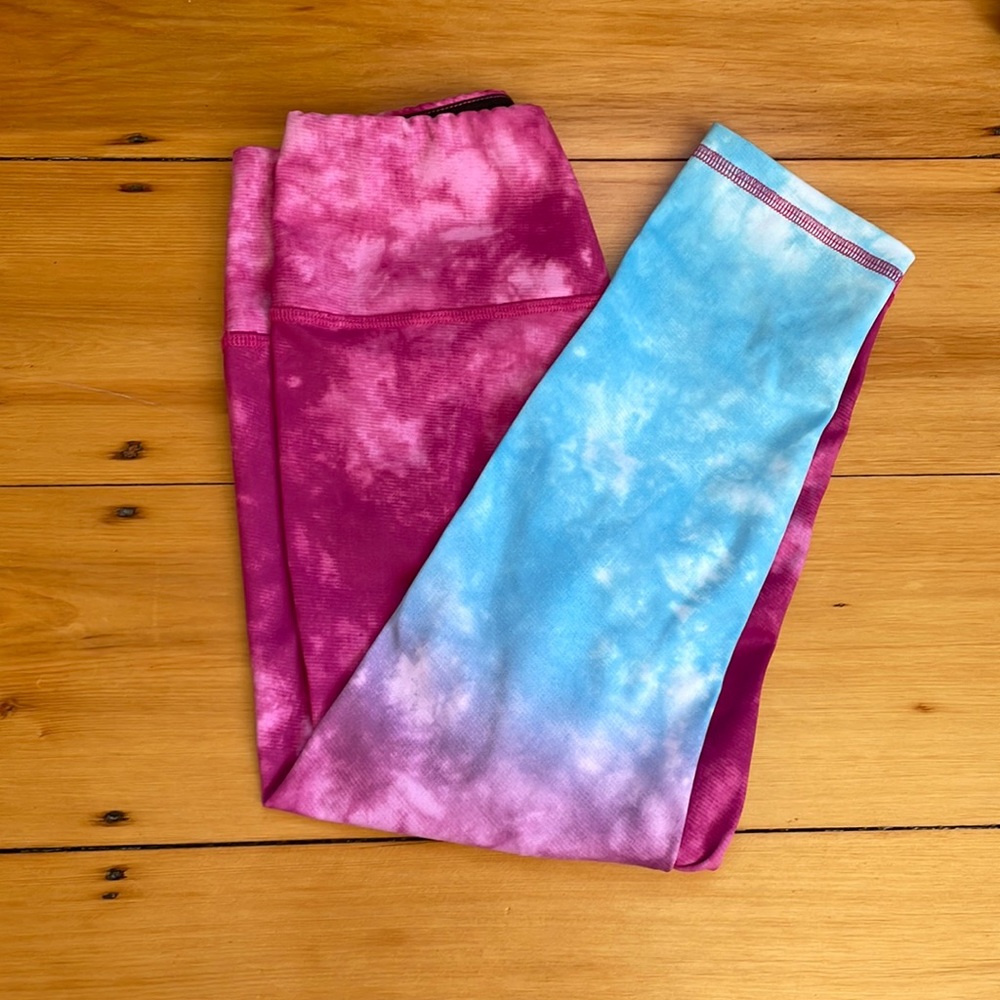 Peloton Pink and Blue tie dye cropped leggings